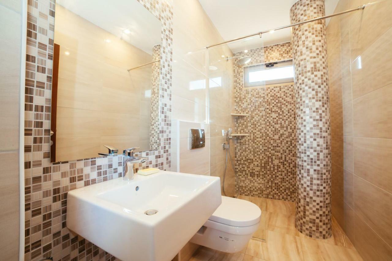 Adriatica Sea & Sun Bed and Breakfast Ούλτσιν Εξωτερικό φωτογραφία