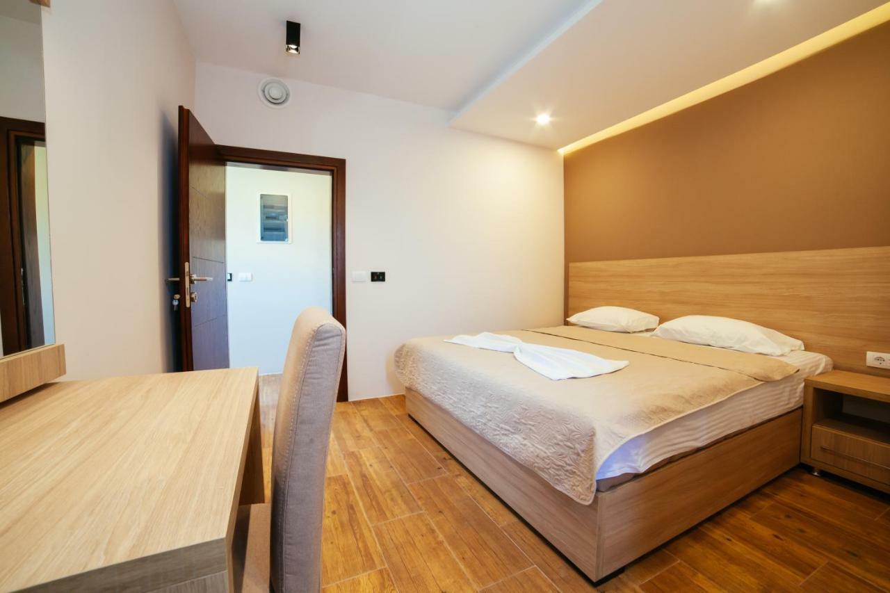 Adriatica Sea & Sun Bed and Breakfast Ούλτσιν Εξωτερικό φωτογραφία